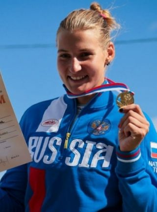 Кира Степанов двукратная победительница Чемпионата России 2019 по гребле на байдарках и каноэ