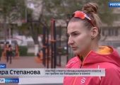 Кира Степанова продолжает поддерживать свою физическую форму даже в режиме самоизоляции 