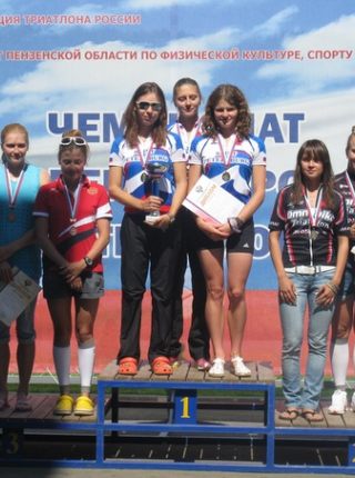 Саратовские триатлонистки стали победителями и призерами Чемпионата России по триатлону