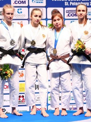 В Саратов вернулись призеры Кубка Европы по дзюдо.
