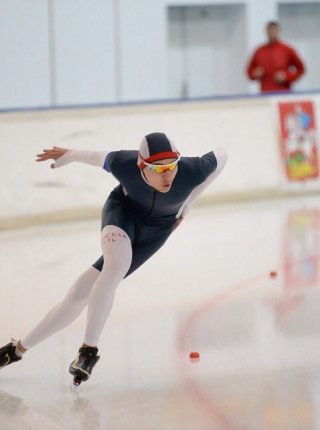 Спортсмены продолжают успешно выступать на I этапе Кубка России по конькобежному спорту.