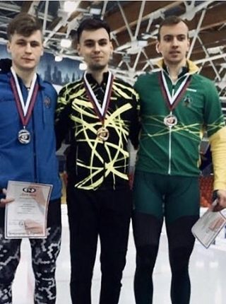 Даниил Чмутов победитель 3 этапа Кубка России по конькобежному спорту