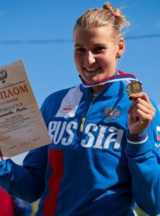 Кира Степанова примет участие в Кубке мира по гребле на байдарках и каноэ