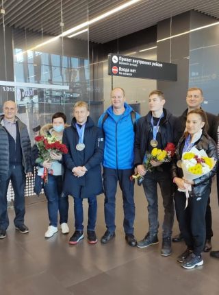В Саратовском в аэропорту встретили спортсменов победителей и призеров Чемпионата мира по спорту глухих 