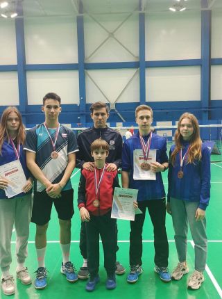 Саратовские спортсмены призеры всероссийских соревнований по бадминтону
